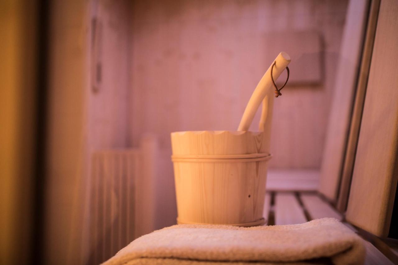 Slow Living Suite - Ferienwohnung Mit Privater Sauna & Garten フィス エクステリア 写真