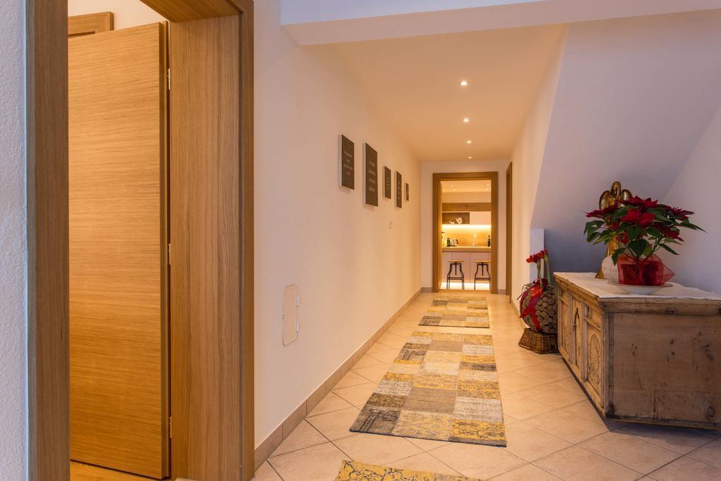 Slow Living Suite - Ferienwohnung Mit Privater Sauna & Garten フィス エクステリア 写真