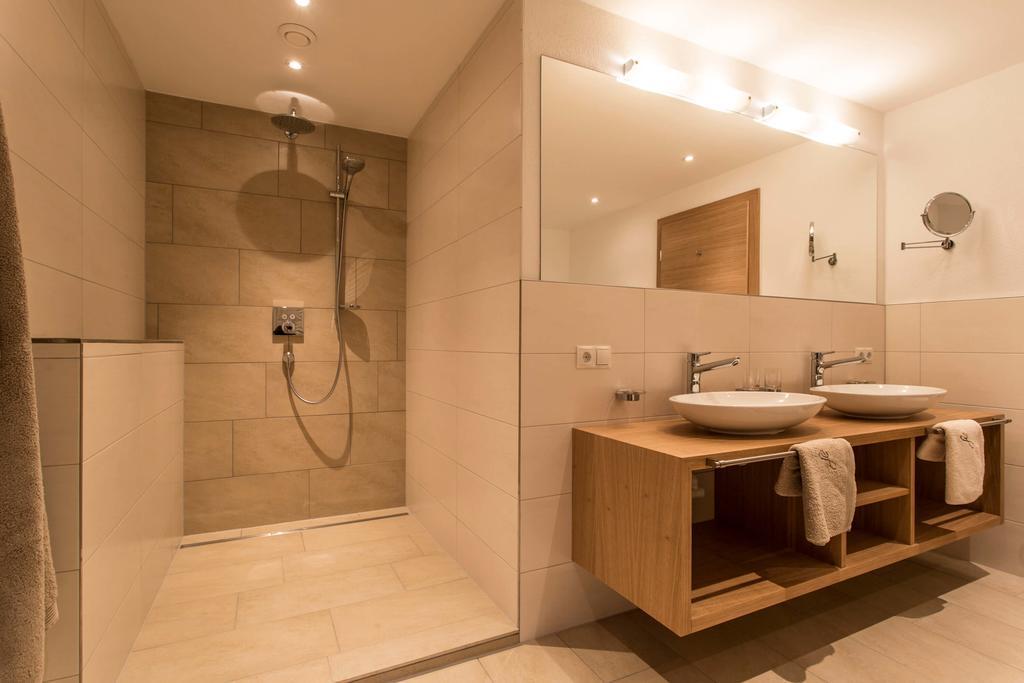 Slow Living Suite - Ferienwohnung Mit Privater Sauna & Garten フィス エクステリア 写真