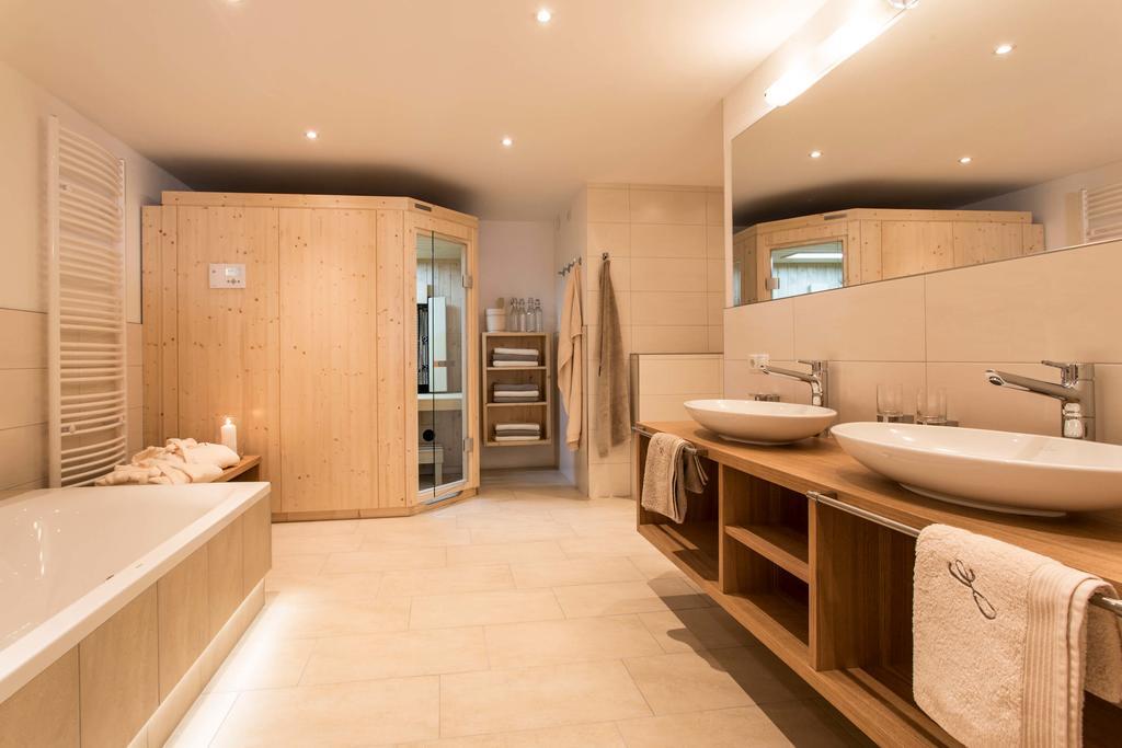 Slow Living Suite - Ferienwohnung Mit Privater Sauna & Garten フィス エクステリア 写真